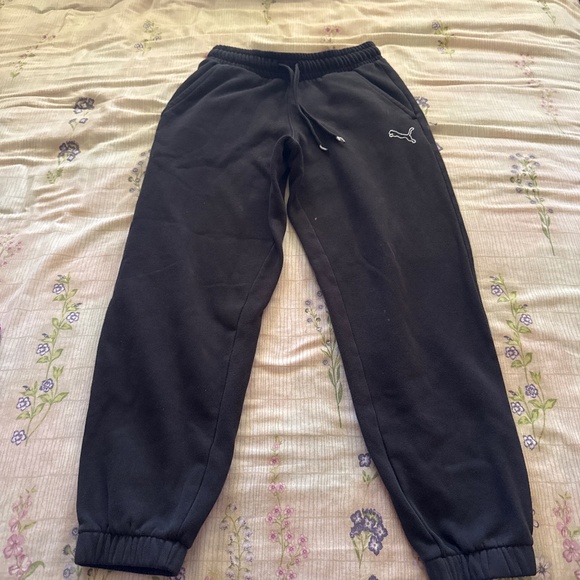 Puma sweatpants - Picture 1 of 3